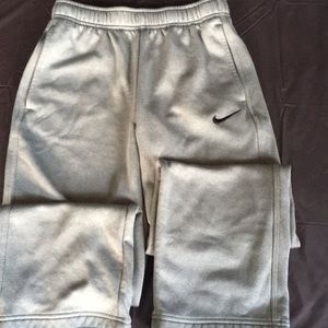 Boys Nike thermal fit pants